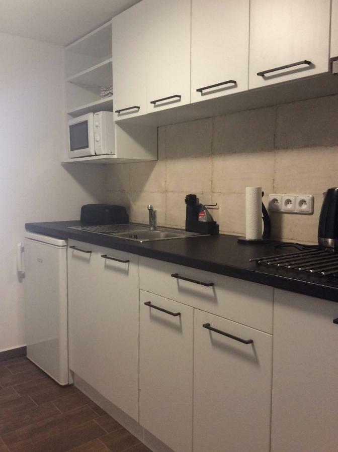 Vinny Sklipek Na Spojovaci Homestay Mutenice